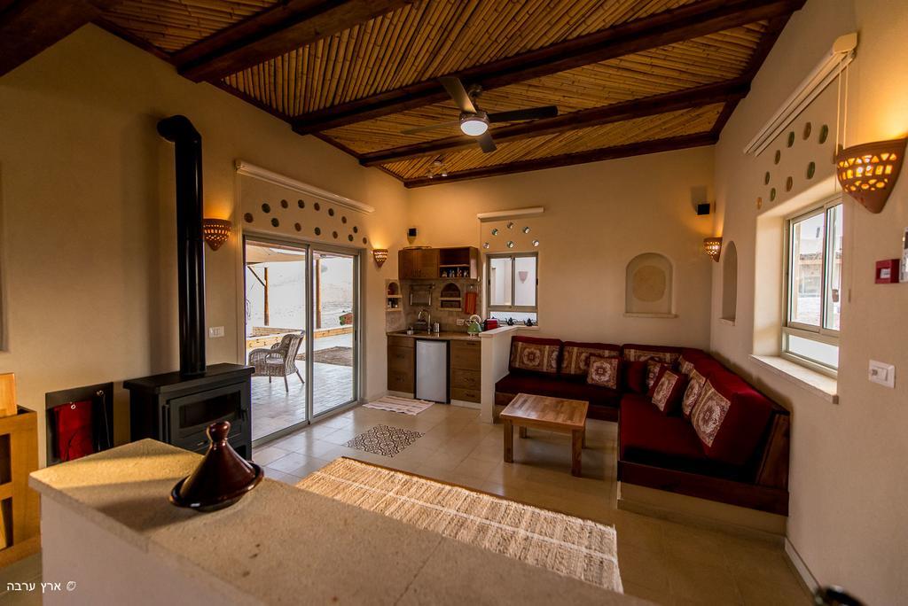 Arava Land Villa Tzukim Exterior photo